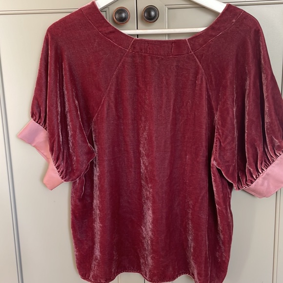 Velvet By Graham & Spencer Puff Sleeve Top - Picture 5 of 8